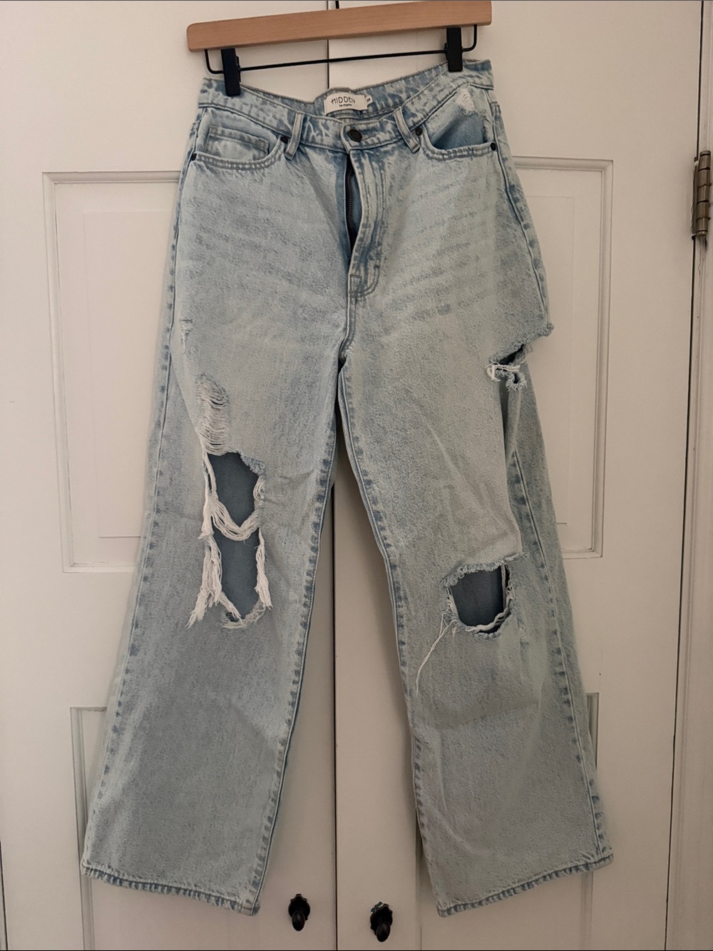 Premium Light Blue Distressed Straight-Leg Jeans for Women